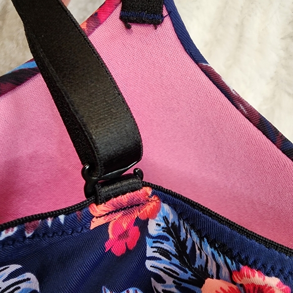 Victoria's Secret Pink Wear Everywhere Lightly Lined Double Wear Size 32DD - Picture 9 of 13